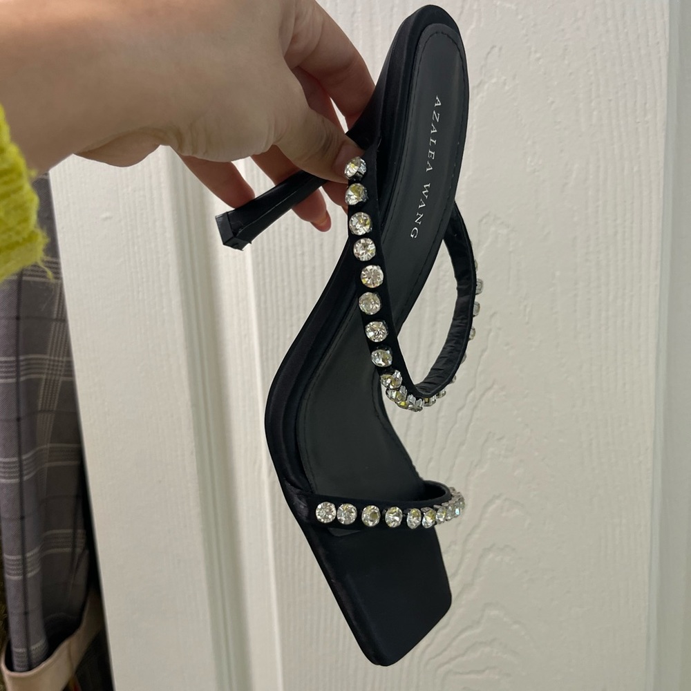 Sandals size 7.5 brand new